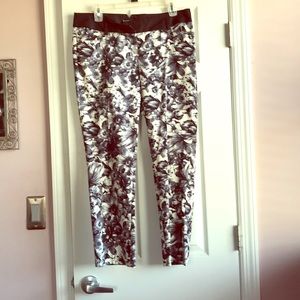Floral crop pant